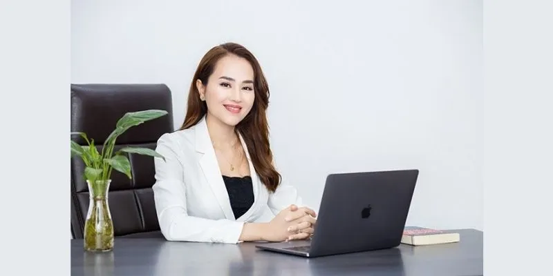 Trần Thảo Ngọc - CEO Đưa Hitclub Làm Cổng Game Số 1 Châu Á 1 Giới thiệu thông tin CEO Trần Thảo Ngọc